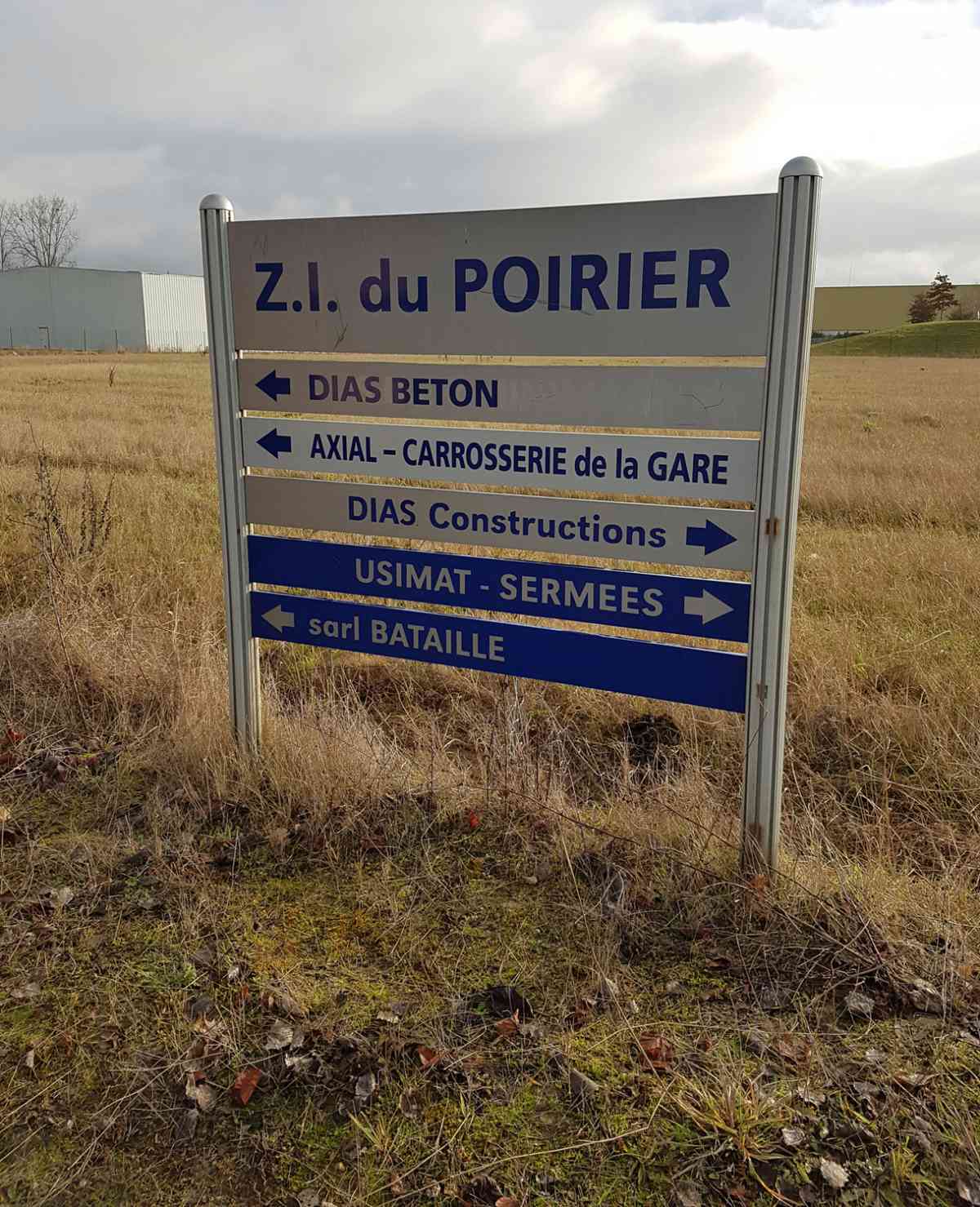 Zone industrielle du Poirier - Nogent-le-Roi (28)
