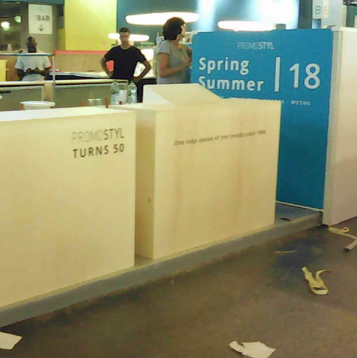 marquage adhésif stand